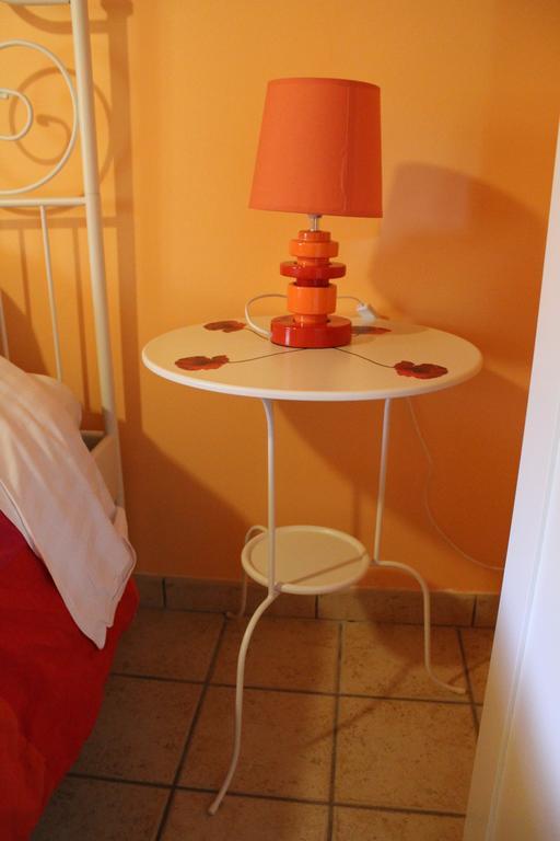 Ferme De La Corbette Bed & Breakfast Клуни Стая снимка